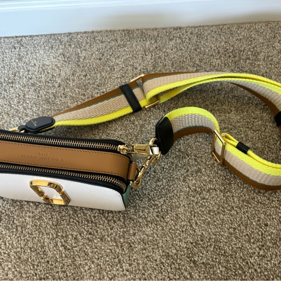 Marc Jacobs The Snapshot Crossbody Bag - Picture 3 of 8
